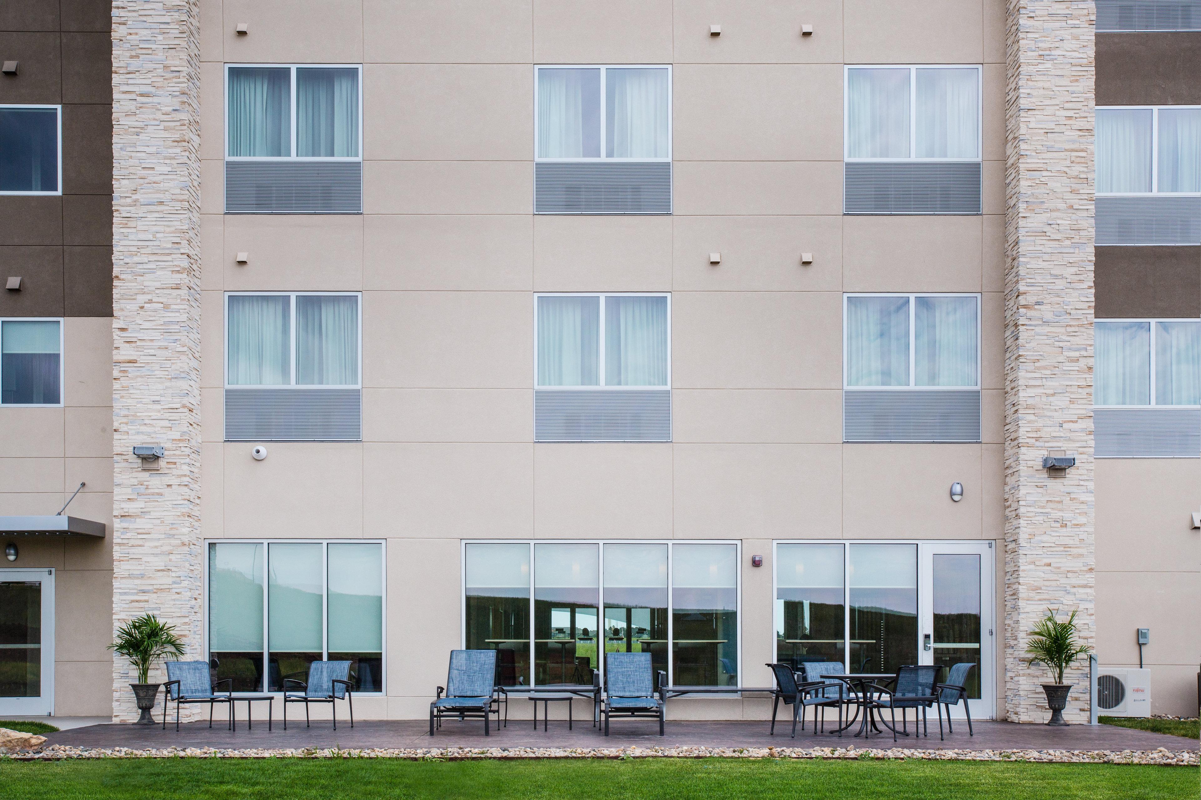 Holiday Inn Express & Suites - Rapid City - Rushmore South By Ihg Exterior foto