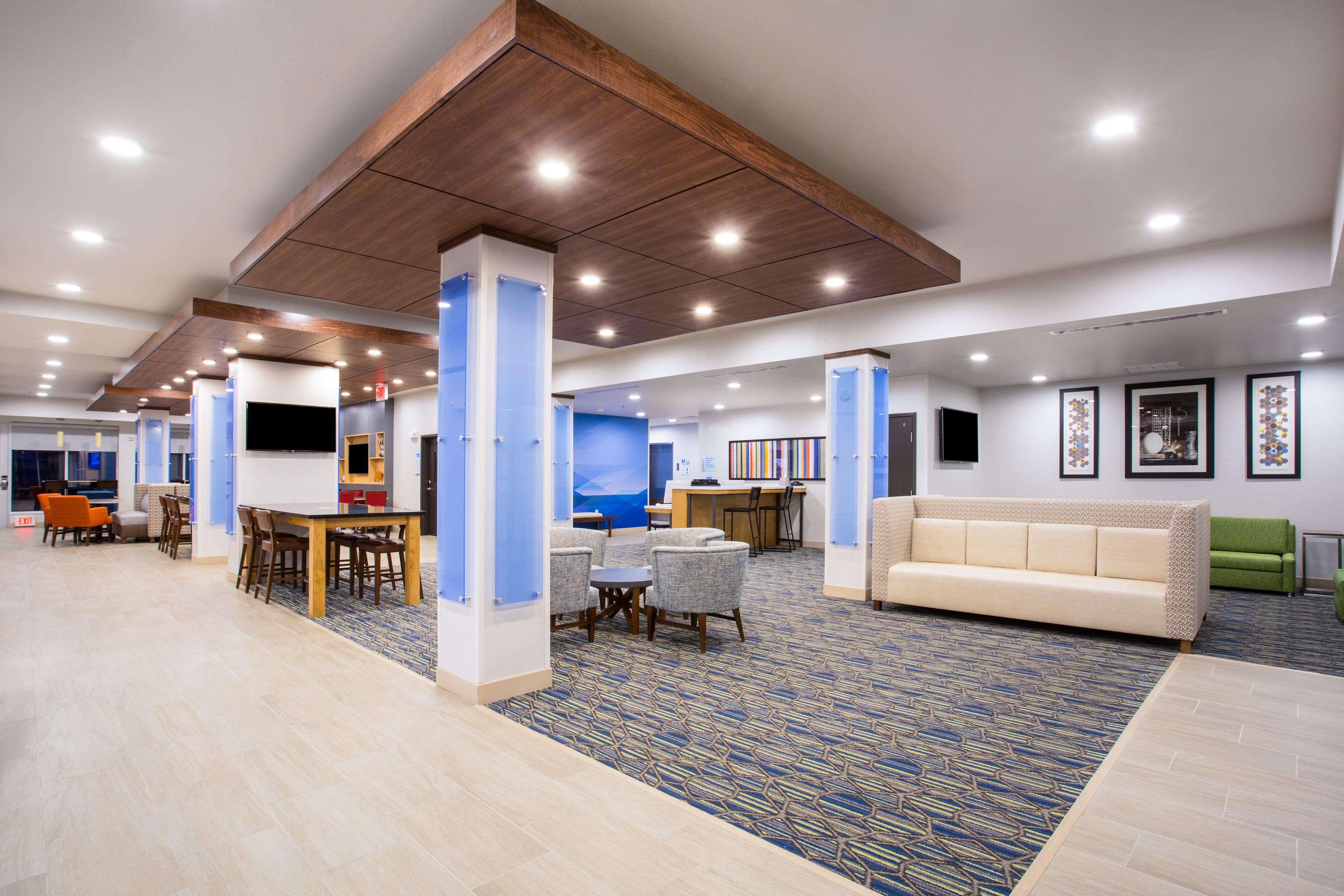 Holiday Inn Express & Suites - Rapid City - Rushmore South By Ihg Exterior foto