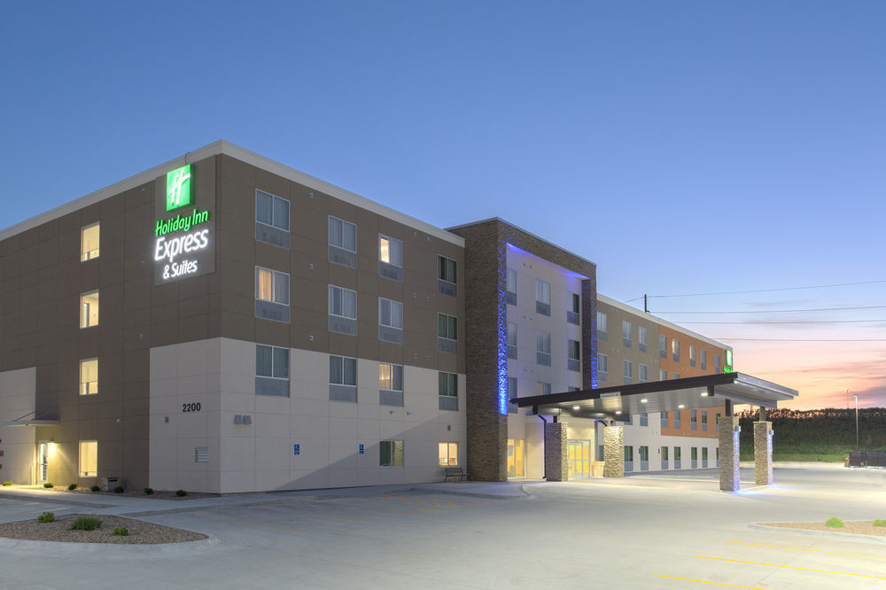 Holiday Inn Express & Suites - Rapid City - Rushmore South By Ihg Exterior foto